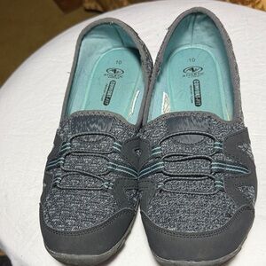 Athletic Works Gray Knit Slip-On Flats with Teal Lining